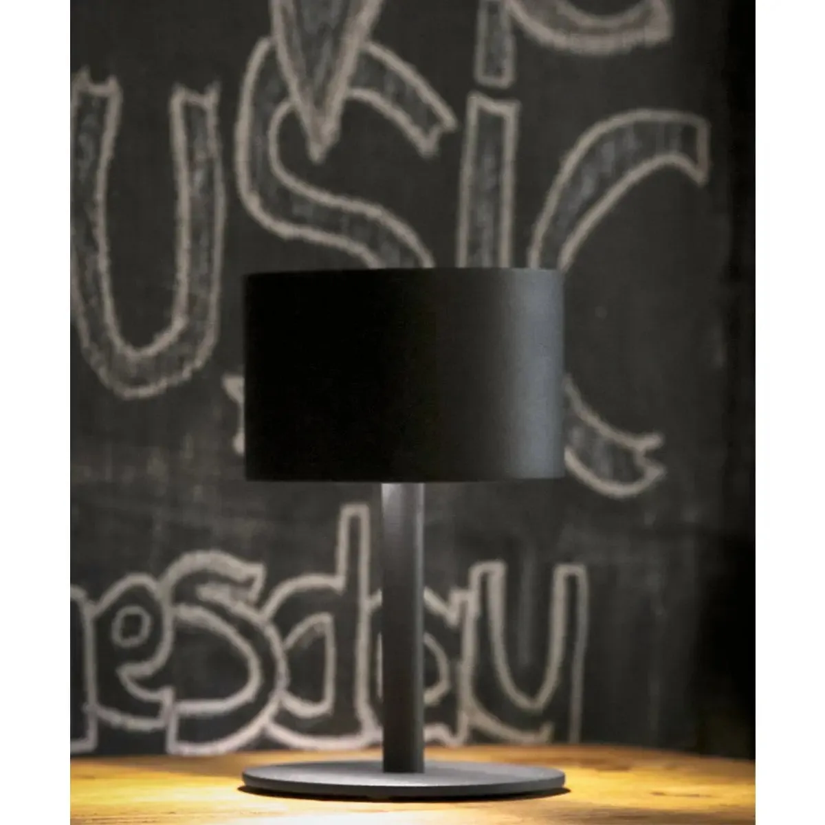 Maiori La Lampe Pose 1 Table Lamp (Black)