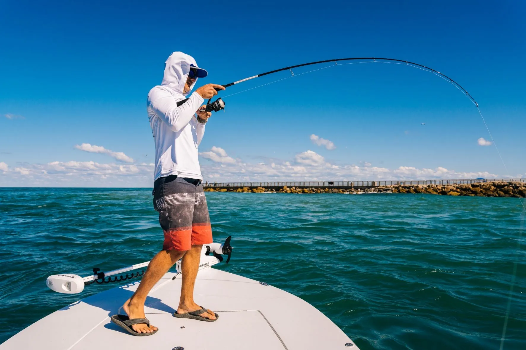 Sleek and Durable Spinning Reel Kit with Reel Cover